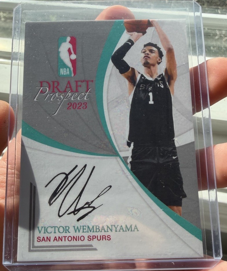 2023 Víctor Wembanyama Draft Prospect Rookie Facsimile Auto