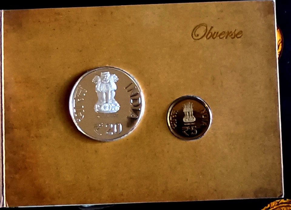 India Republic 2013-B Birth Centenary Acharya Tulsi Proof Coin Set Of Rs 20 & 5 - Image 2 of 4