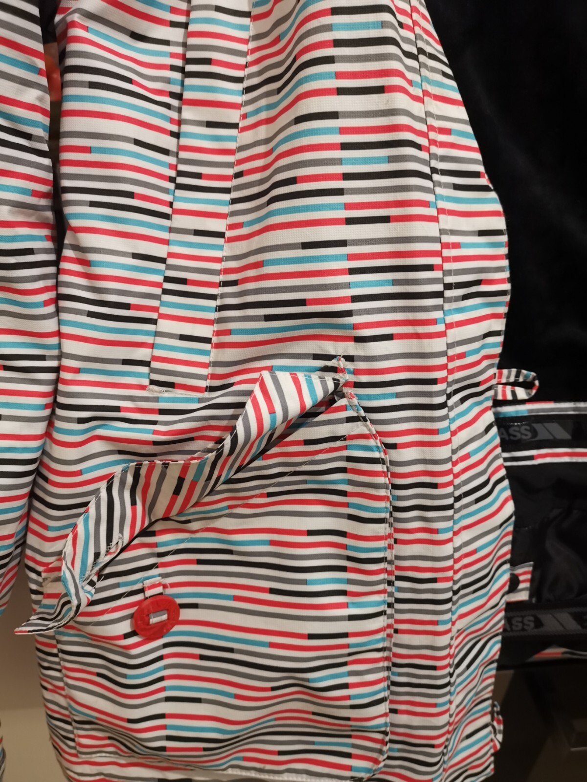 Trespass TP75 Jacket Stripe Pattern - image 7