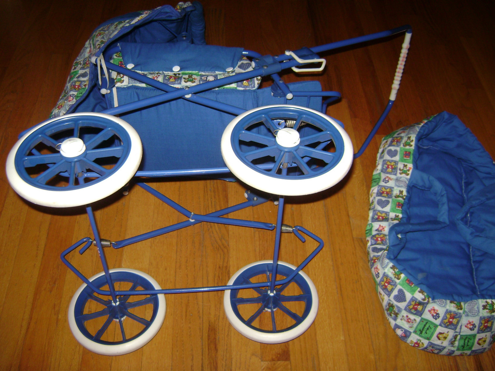 Vintage English Style Pram Baby Doll Carriage Stroller & Carrier Blue