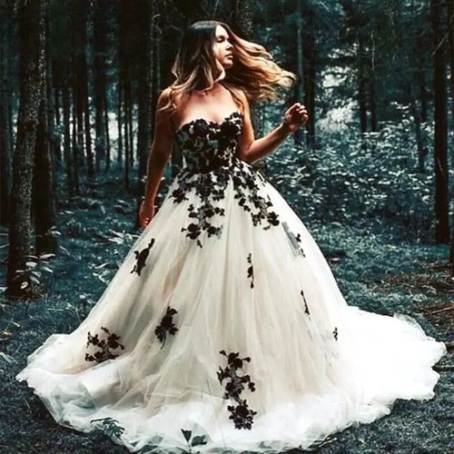 Black&White Wedding Dresses Lace Applique Sweetheart Tulle Gothic ...