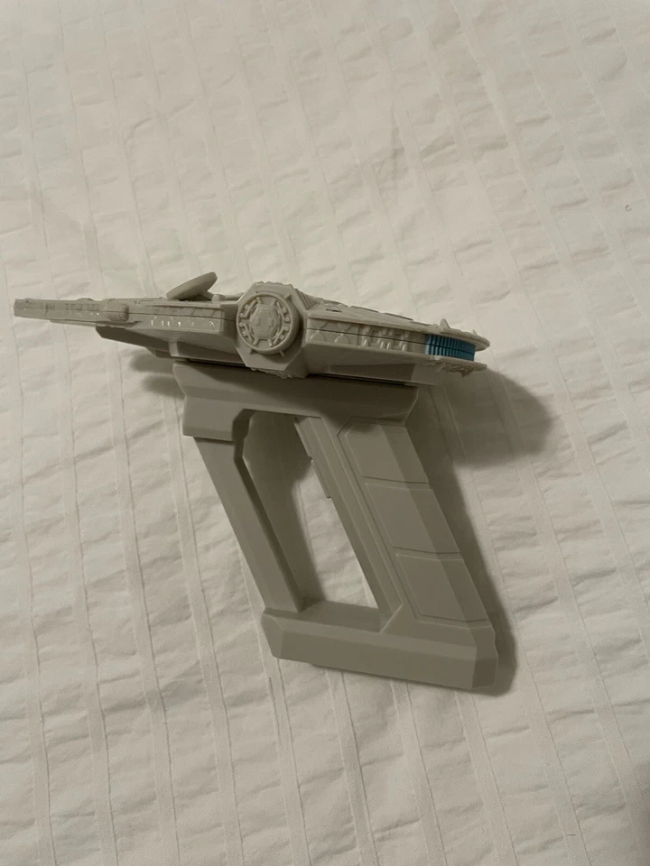 Star Wars Millenium Falcon UV Light Laser Uncle Milton Light And Sound Work Well - Image 2 of 4