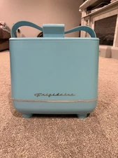 Frigidaire Insulated Electric Beverage Cooler (Blue) - FREE SHIPPING