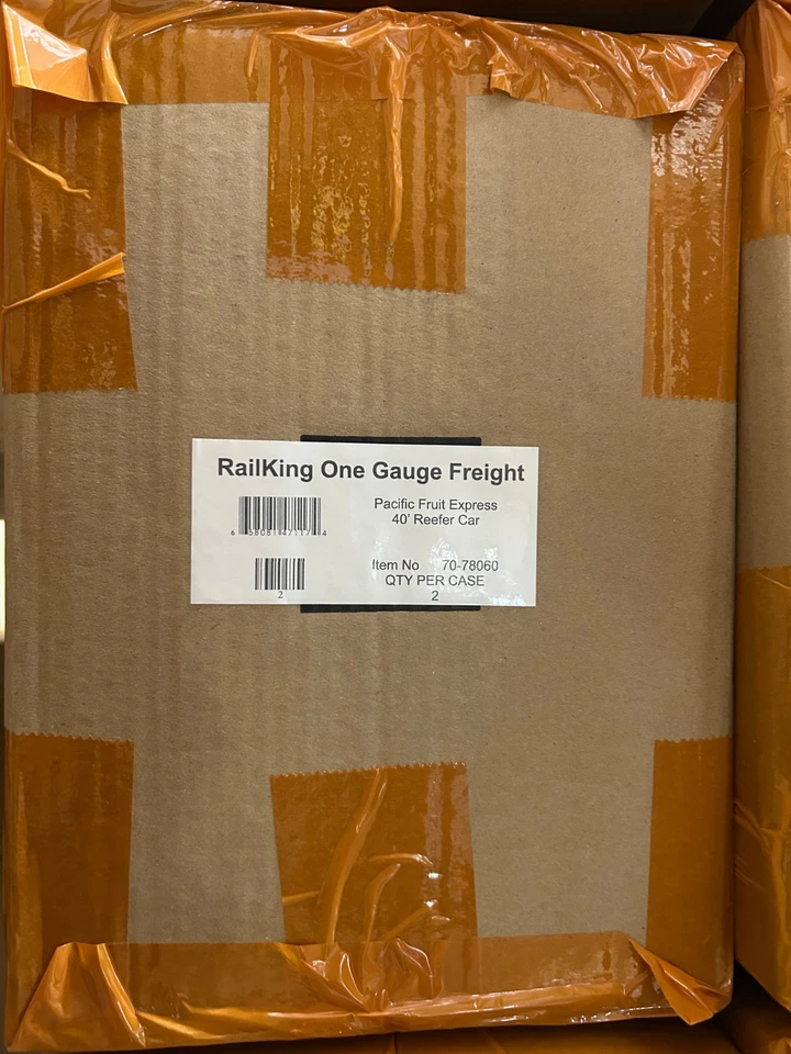 MTH RailKing 70-78060 Pacific Fruit Express G Gauge RailKing One Gauge 40 Reefer - Image 2 of 2