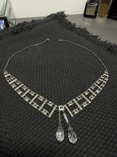 Delicate 1920s Art Deco Platinon Crystal Drop Necklace