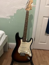 Squier Affinity Stratocaster Electric Guitar – Sunburst