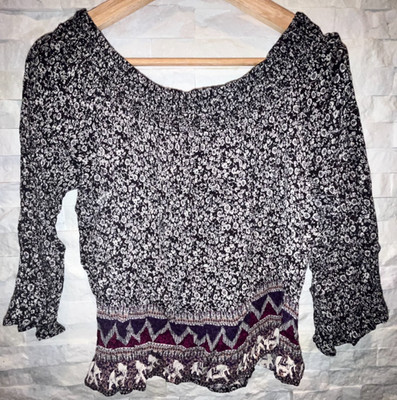 EUC BCNU On or Off Shoulder 3/4 Elephant Novelty Print Boho Peasant Top Navy M