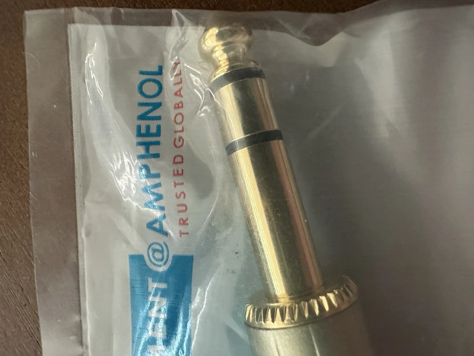 Amphenol - Conector de enchufe de teléfono estéreo recto de 1/4” ACPS-GN-AU - dorado - nuevo Foto 3 de 4