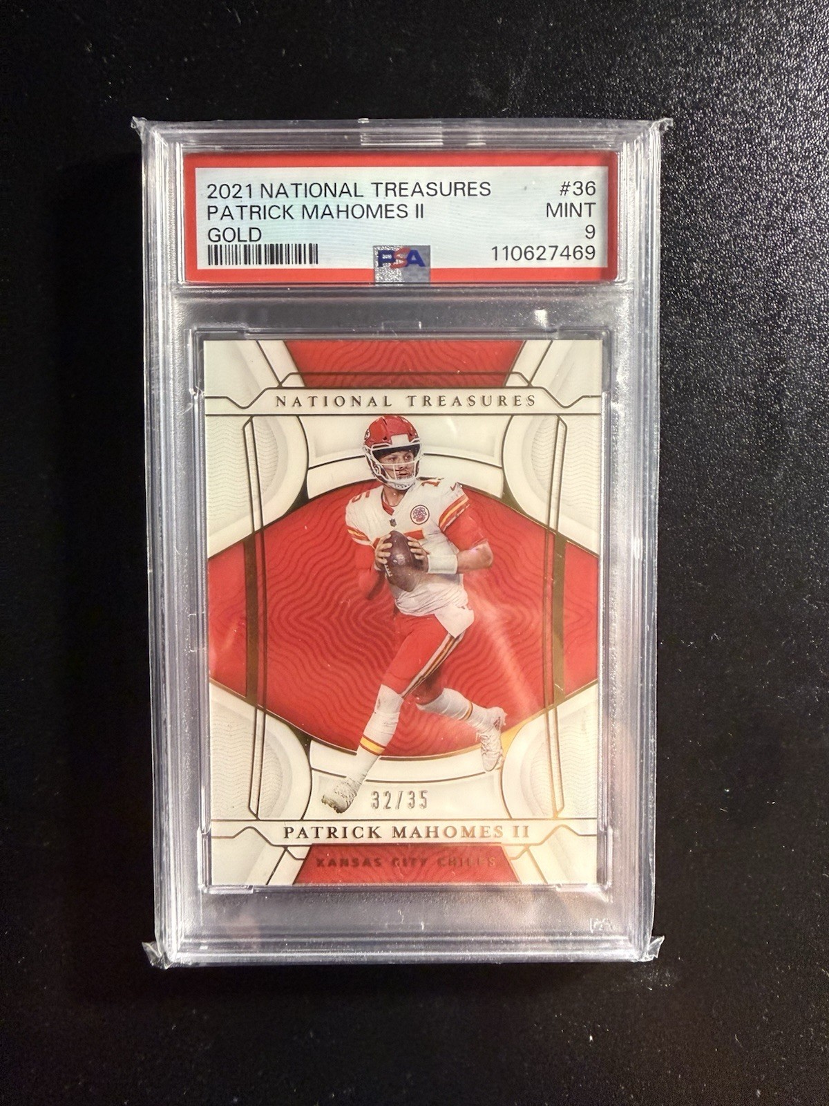 2021 PANINI NATIONAL TREASURES PATRICK MAHOMES II GOLD /35 #36 PSA 9 view 1