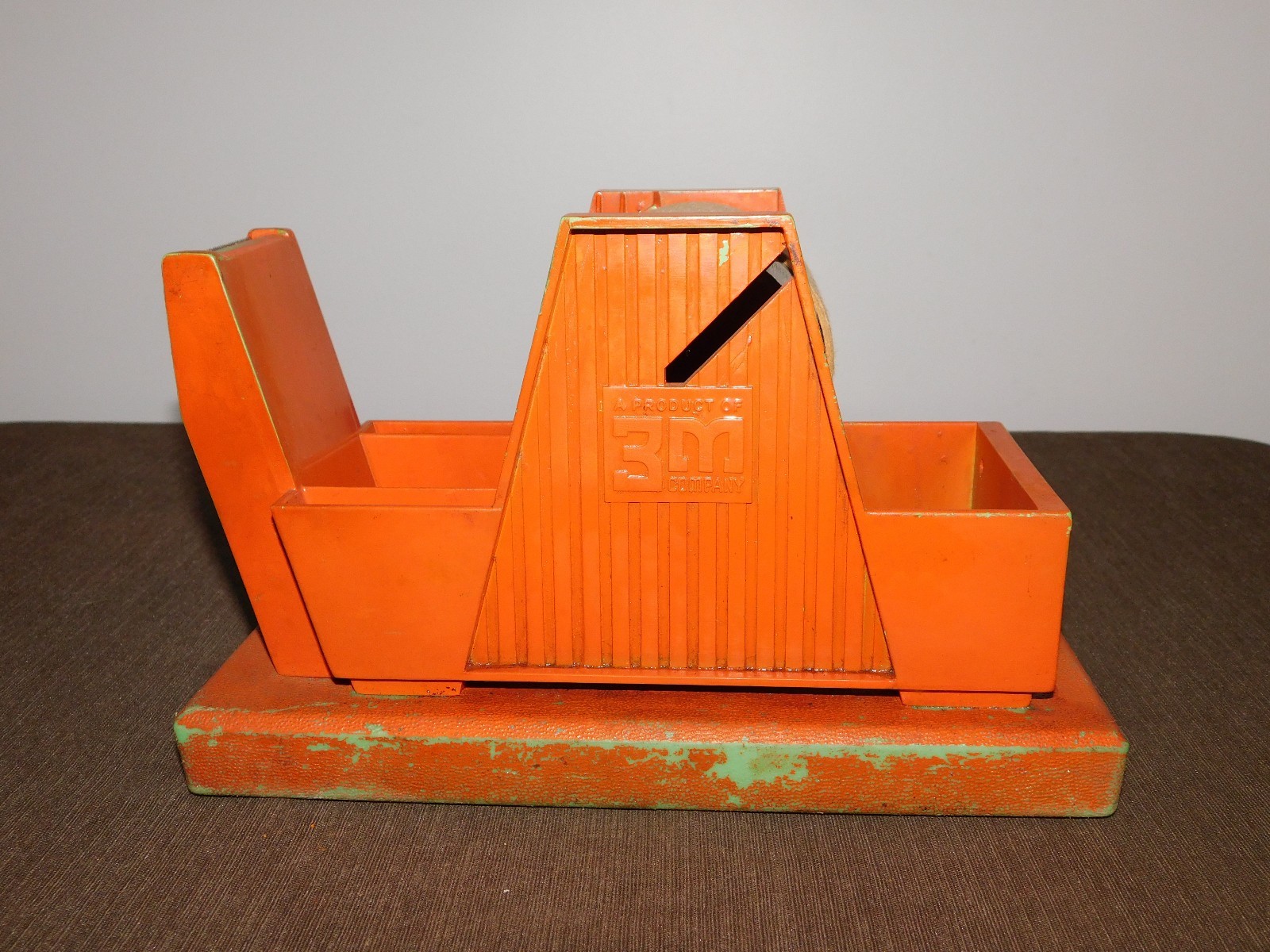 VINTAGE 3 M SCOTCH COMMERCIAL USE P-52 MAINLINE PACKAGING TAPE DISPENSER