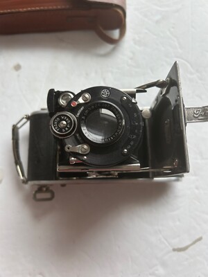 IHAGEE CAMERA 120 ROLL FILM 10.5CM  ANASTIGMAT LENS