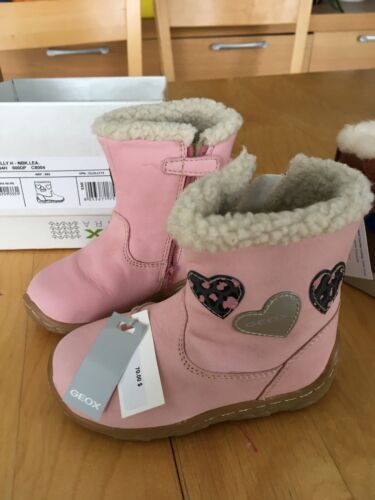 NWT in Orig Box Girls Pink w/ Hearts GEOX RESPIRA B Lolly Boots Size 7 US 23 EU - Picture 1 of 3