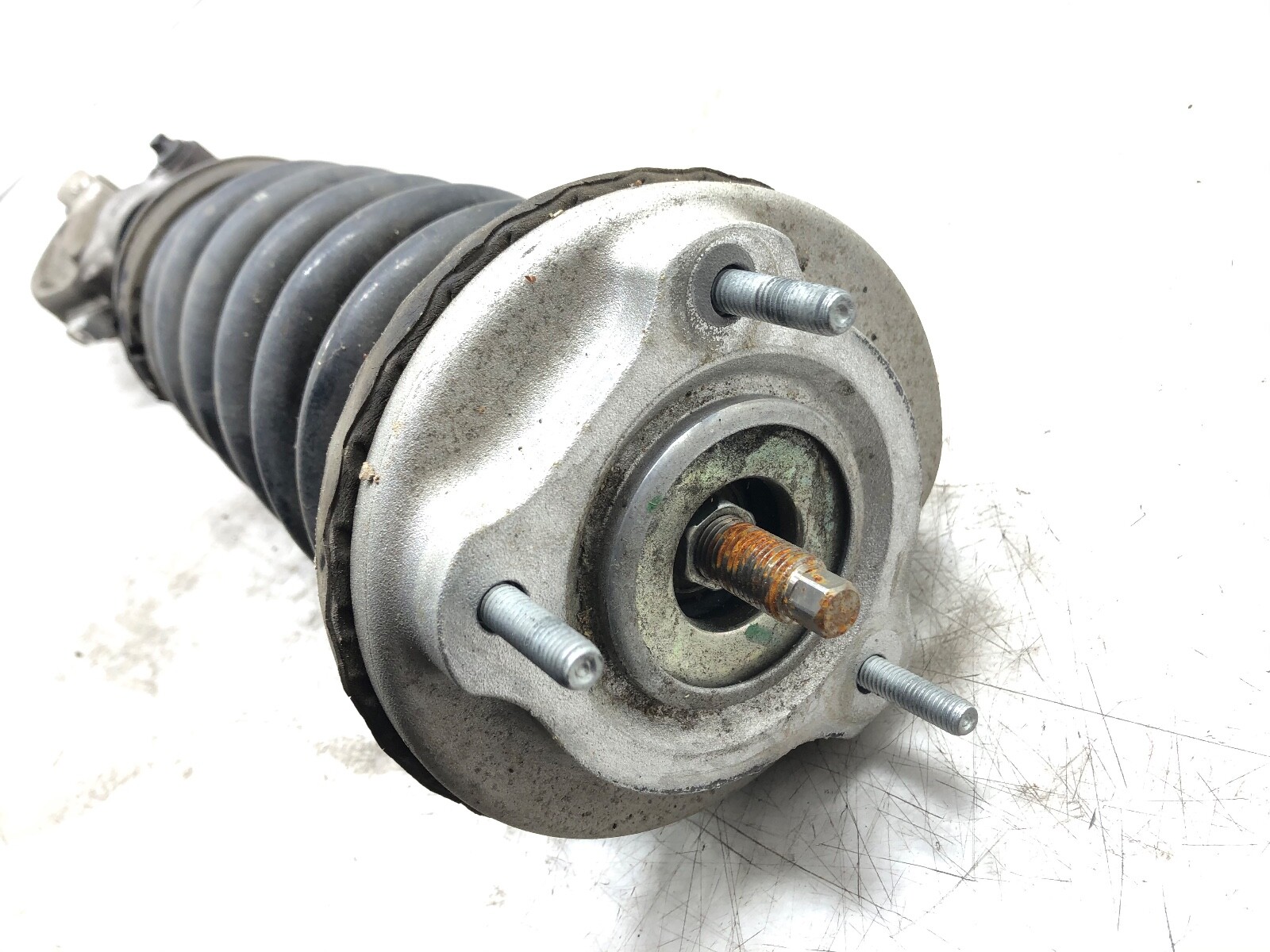 2014-2019 MASERATI GHIBLI S Q4 3.0L V6 AWD RIGHT PASS FRONT SHOCK STRUT OEM.