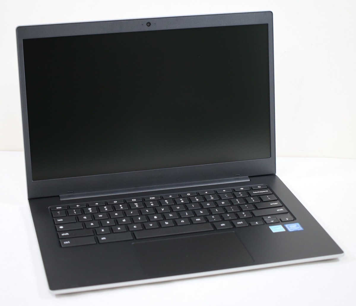 Samsung Galaxy Chromebook Go 14