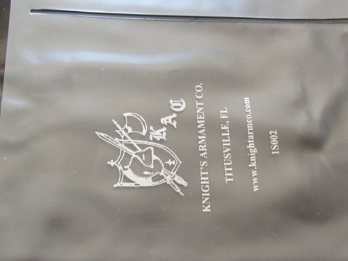 ¡Bolsa de vinilo armamento Knights! ¡Ex ejército de EE. UU.! ¡The Real Deal! ¡Lleno de acción! ¡POW! - Imagen 2 de 3