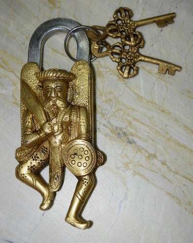 Mughal Warrior Shape Golden Design Padlock Brass Handmade Door Lock GK 557 - Picture 2 of 5