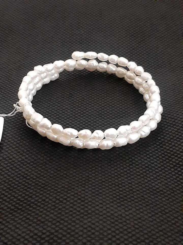 NOS genuine Seed pearl Memory Wire Bracelet. NWT - Image 4 of 4