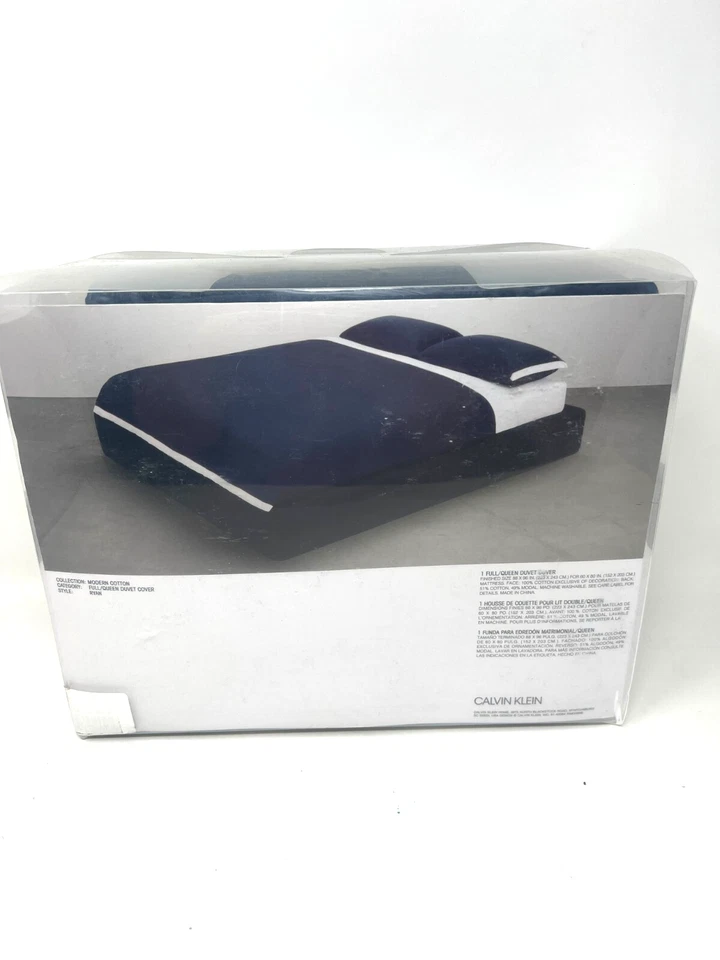 Funda nórdica moderna de algodón Ryan de Calvin Klein azul marino completa/algodón reina/modal Foto 3 de 3