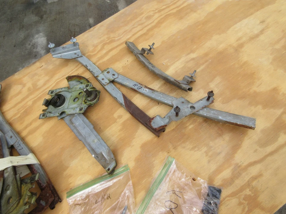 Pontiac Catalina 1965 2+2 1/4 cuarto ventana regulador configuración la mayoría de los productos Foto 2 de 4