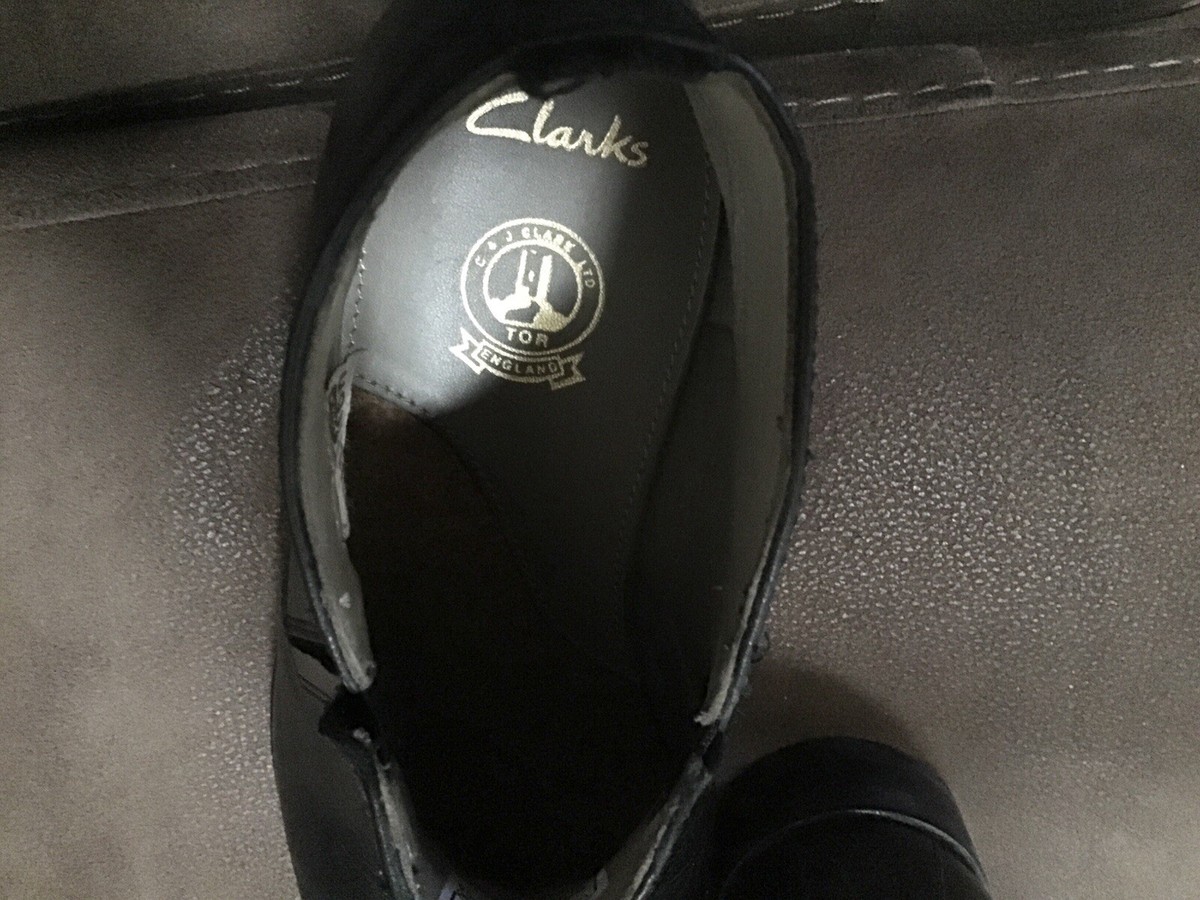 Clarks Chukka Swinley Mid Mens Sz 8.5M Black Ankle 26119786 