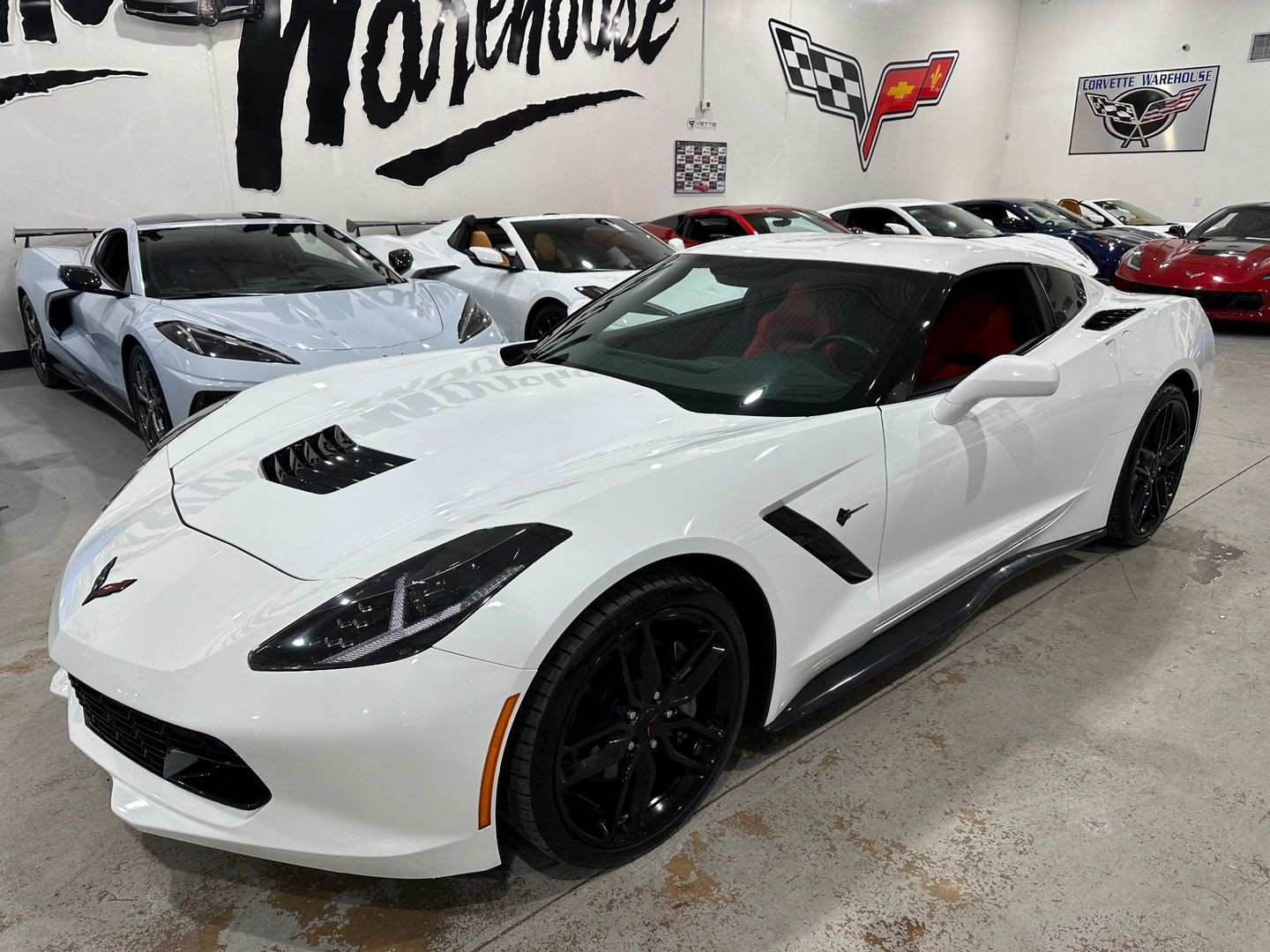 2019 [G8G] Arctic White Chevrolet Corvette   | C7 Corvette Photo 7