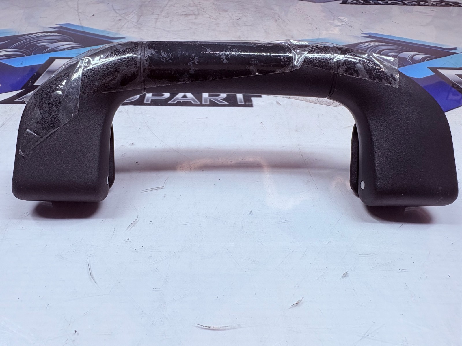 2008-2014 MERCEDES GLC300 FRONT LEFT OR RIGHT OVERHEAD GRAB HANDLE OEM