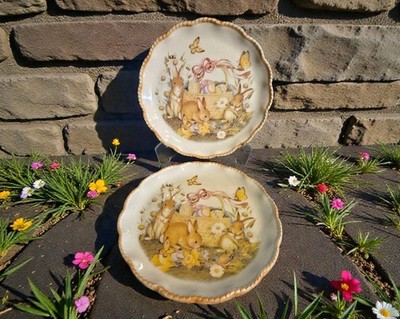 Pr Cracker Barrel Bunny Basket Plates by Susan Winget 8''Easter Spring Decor READ