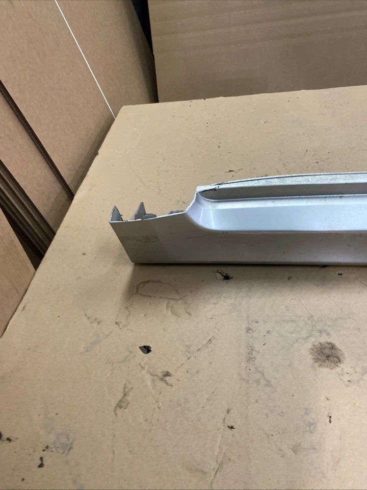 2008-2014 Subaru Impreza WRX STI vagón faldón lateral panel basculante conductor izquierdo C3S Foto 2 de 4