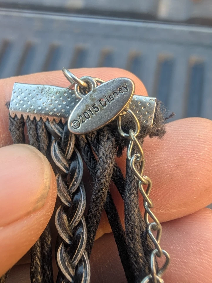 Pulsera de cuero Disney Descendants 2005 6,25 pulgadas Foto 2 de 4