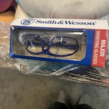 Smith  Wesson 10159 Major Full Frame Shooting Glasses with No-Slip Rubber,