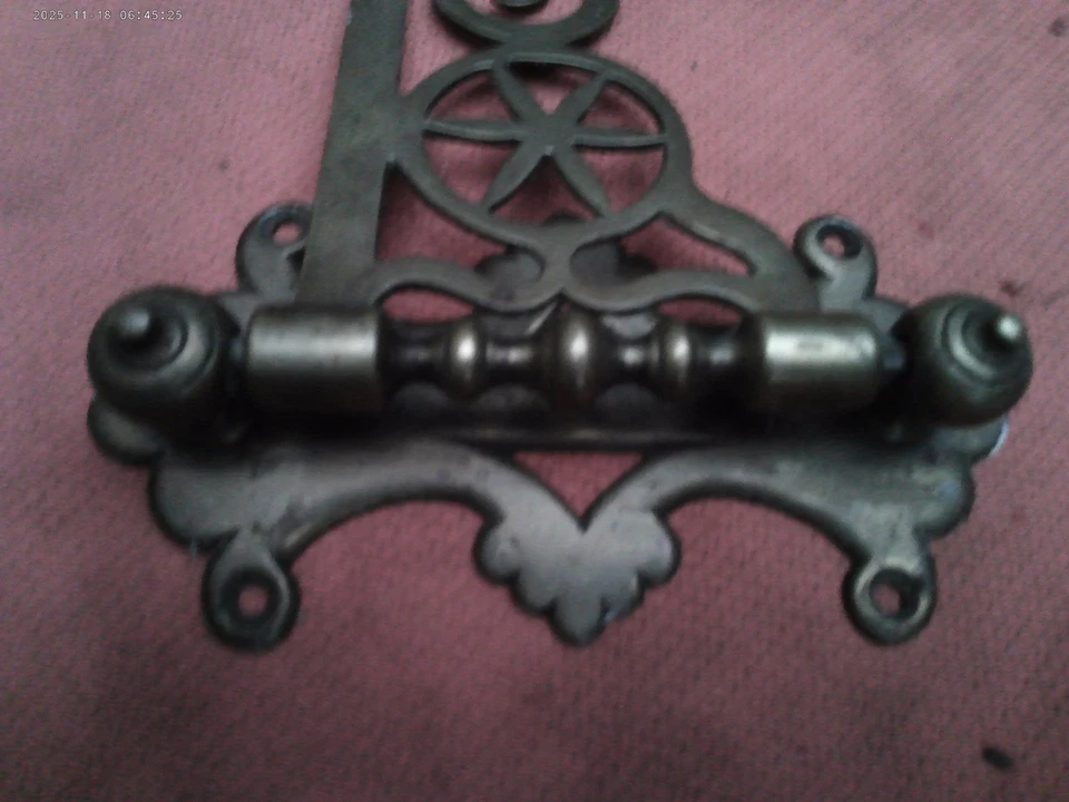 Vintage brass folding spit bracket - Image 4 of 4