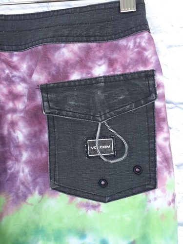 Volcom Stoneys Tie Dye Boardshorts Size 27 2XS Stretch Multicolor - Picture 3 of 9