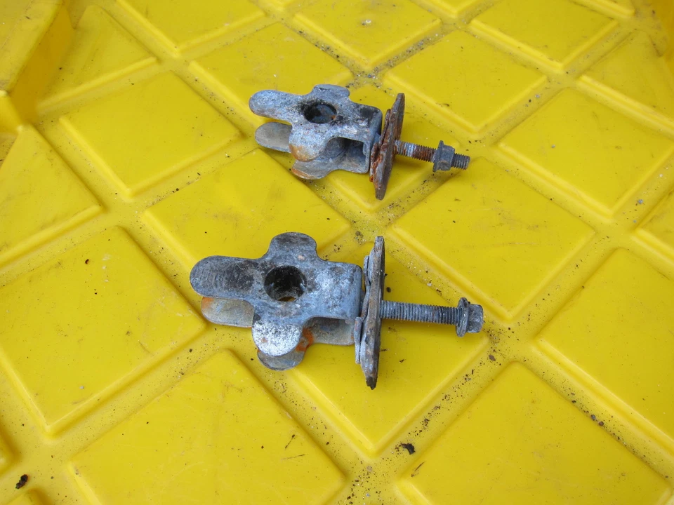 Suzuki Bandit 400 GSF400 1991 OEM basculante cadena tensor soportes de ajuste Foto 3 de 4