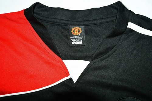 Manchester United Football Club Men's Tee Shirt Jersey Black/Red Size Large NWT - Picture 2 of 6
