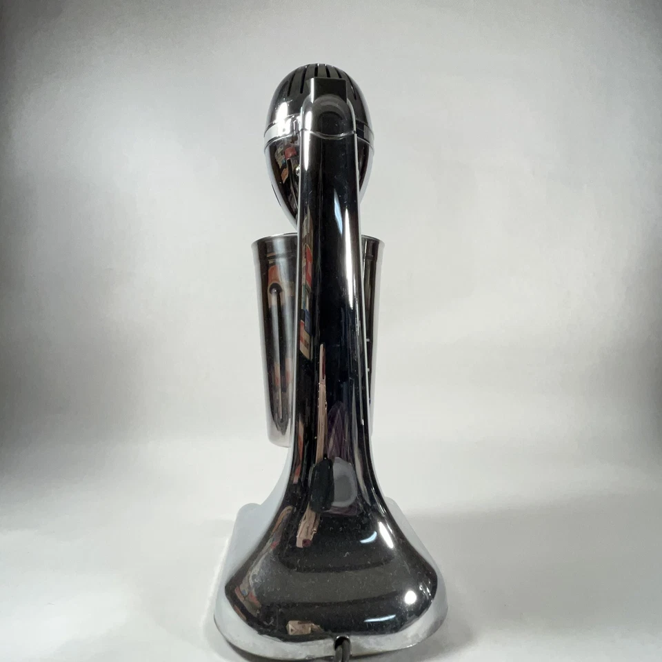 Batido/mezclador/mezclador Hamilton Beach cromado vintage con taza (730-3) Foto 4 de 4