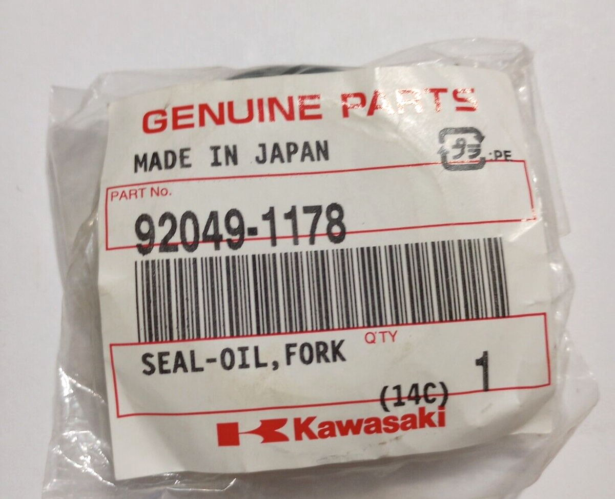 Kawasaki KZ1000, ZX600,ZX750, ZX900 Fork Oil Seal NOS 92049