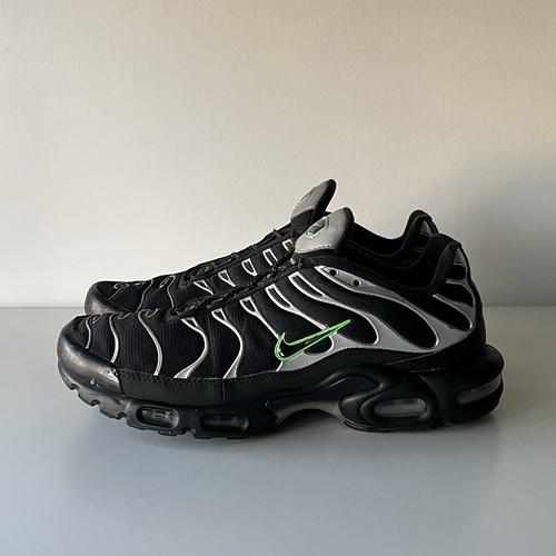 Nike Air Max Plus "Black Green Silver Strike" (DR0139-001) Herren Größe 10,5
