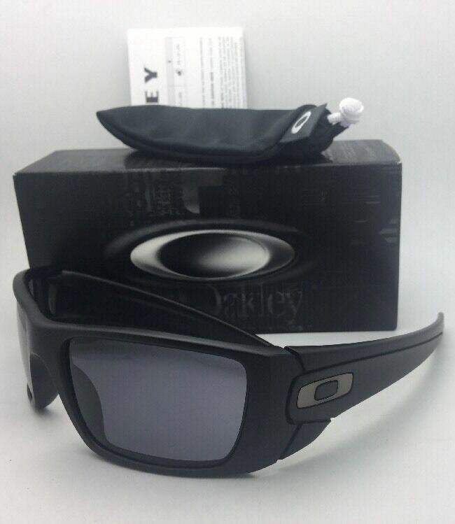 New OAKLEY Sunglasses FUEL CELL OO9096-30 60-19 Matte Black Frames