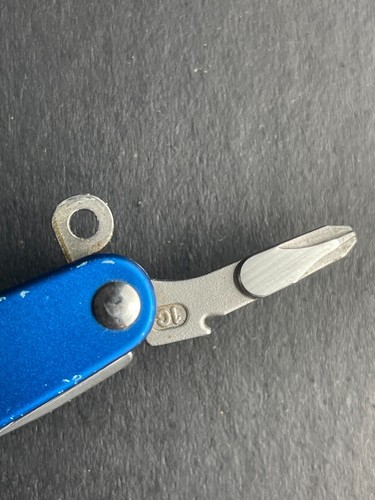 Leatherman Juice CS4 Multi Tool - Various Colors - Picture 19 of 66