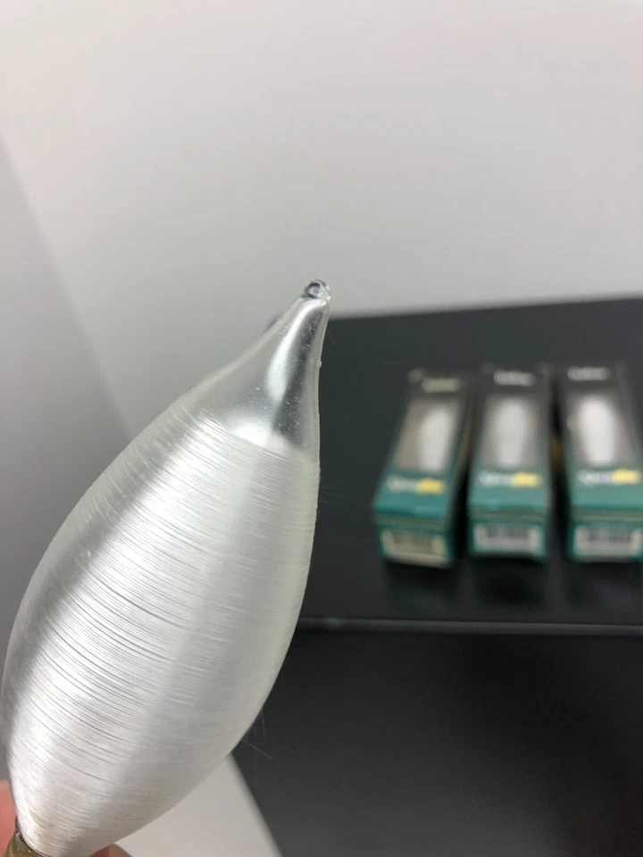 New Old Stock Set of 4 Halco Spun Glow 25 Watt Bulbs Candelabra Small Base C11 - Image 4 of 4