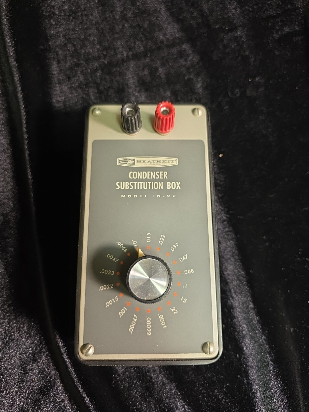 Vintage 1960s Heathkit Condenser Substitution Box ~ Model IN-22