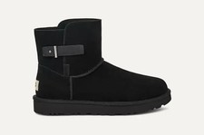 New UGG Women's Size 8 Mini Bailey Belted Boot Black in Box