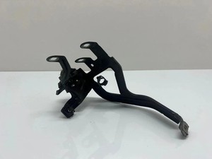 BMW 5 Touring F11 Kotflügelhalter vorne rechts 7183752 2.99 Diesel 31893677