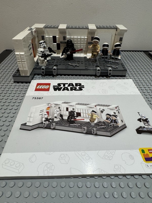 LEGO Star Wars: Boarding the Tantive Iv (75387)