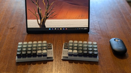 Biba40 Split Keyboard – Wireless Mechanical Keyboard (ZMK, Bluetooth, Custom) - Picture 5 of 10