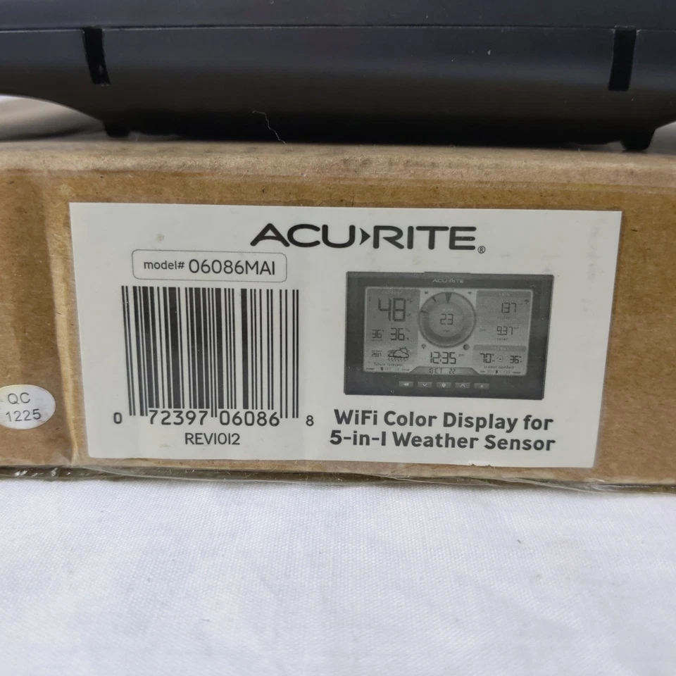 AcuRite Wi-Fi Color Display for 5 in 1 Weather Sensor - Black - Image 2 of 4