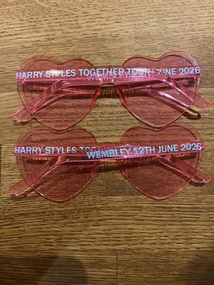 Harry Styles Together Tour 2026 Wembley 12th X 2 Heart Glasses In pink