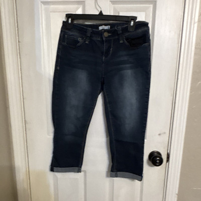 YMI Women's Dark Blue Medium Wash Cropped Denim Jeans Solid 5-Pocket Stretch