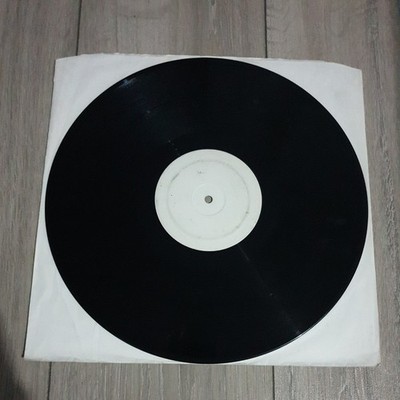 * DJ Luck & MC Neat (SUPPLIER & KOFI-B) - RAISE IT UP  12 vinyl UK GARAGE UKG 04