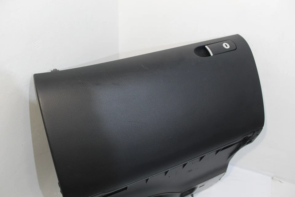 Caixa de luvas Seat Exeo 3R preta compartimento luva completa 8E2857035J - Imagem 2 de 4